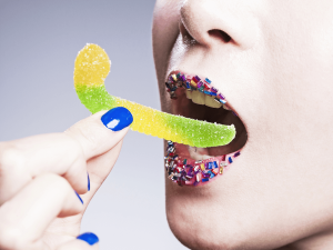 食前にスティックゼリー1本食べて血糖値上昇を抑える